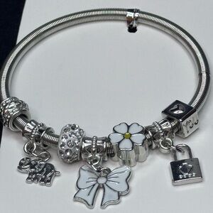 Mint Silver Tone Sparkling Charm Stretch Bracelet White Bow